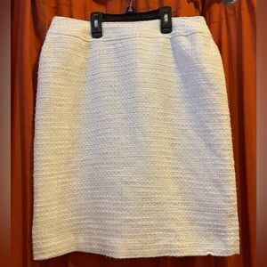 Tahari Arthur S. Levine White Polyester Skirt - Size 8